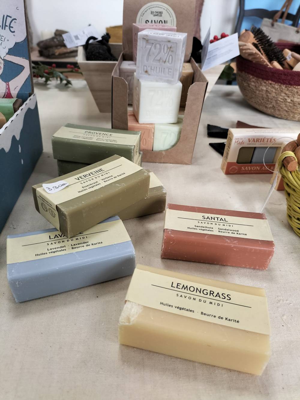 boutique-solidaire-association-louis-delamare-le-havre (1)
